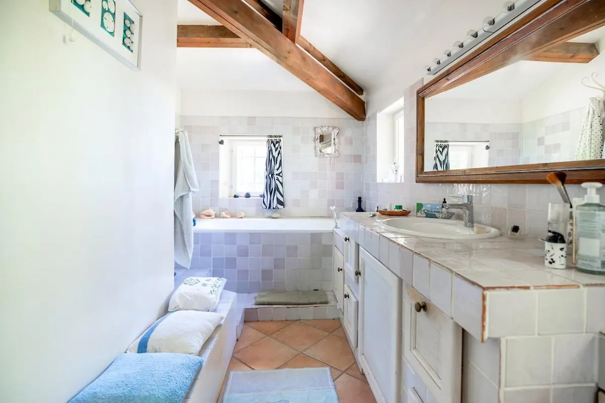 Holiday home Bastide Provencale Avec Piscine Villa Aix-en-Provence